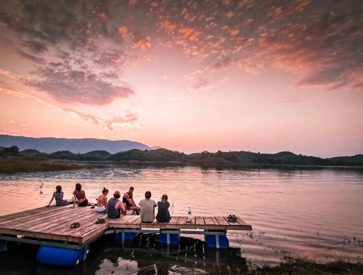 Sunset Nam Ngum Resort 방 비엥 외부 사진