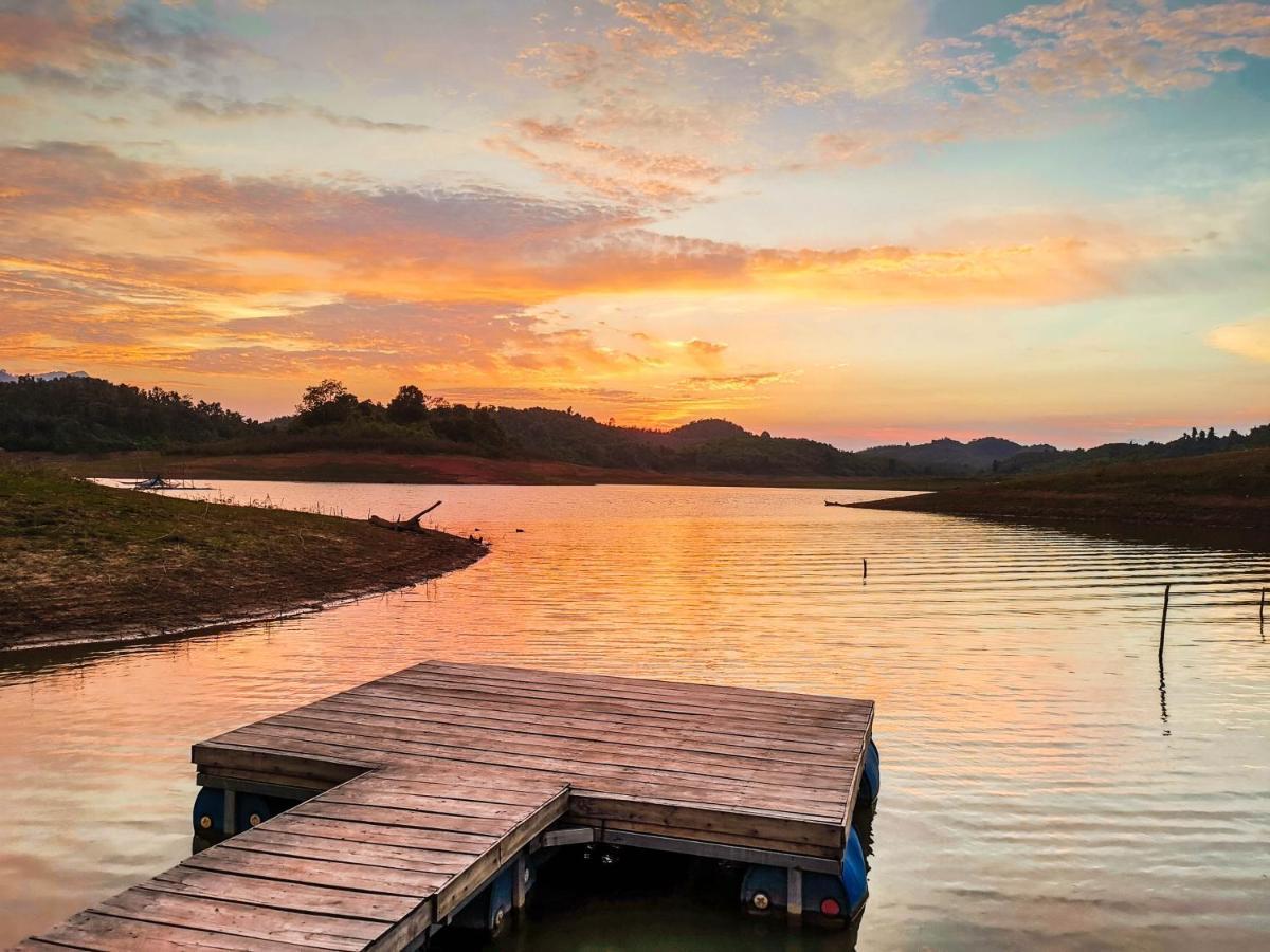 Sunset Nam Ngum Resort 방 비엥 외부 사진