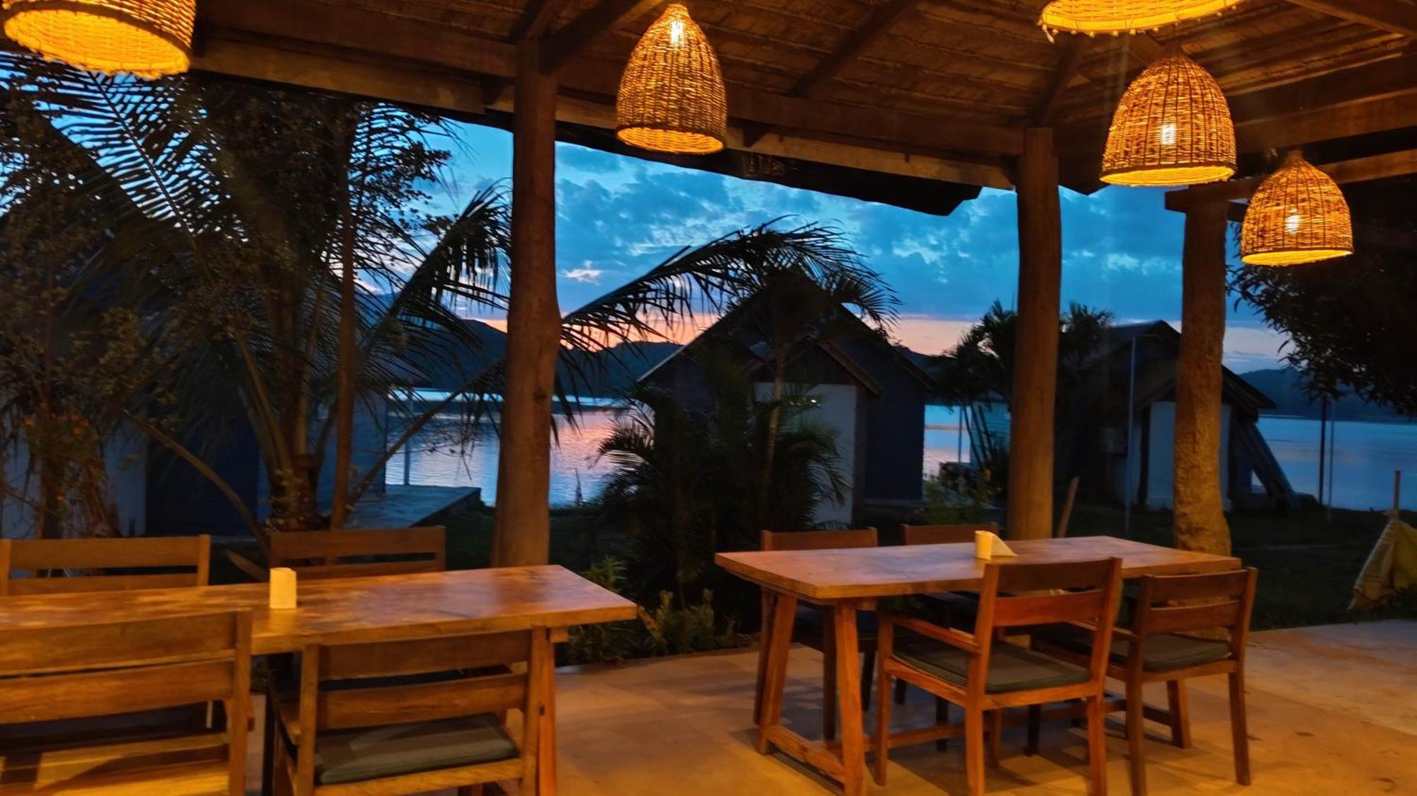 Sunset Nam Ngum Resort 방 비엥 외부 사진