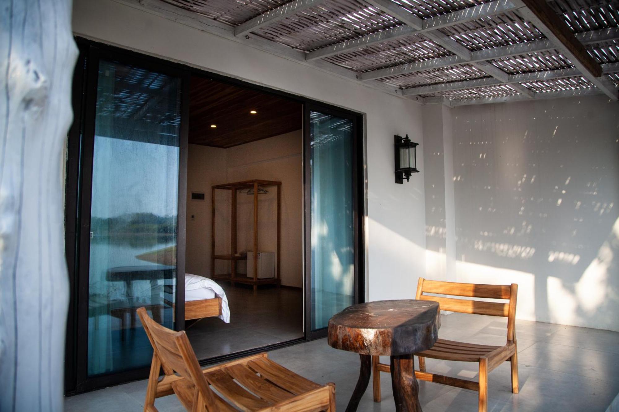 Sunset Nam Ngum Resort 방 비엥 객실 사진