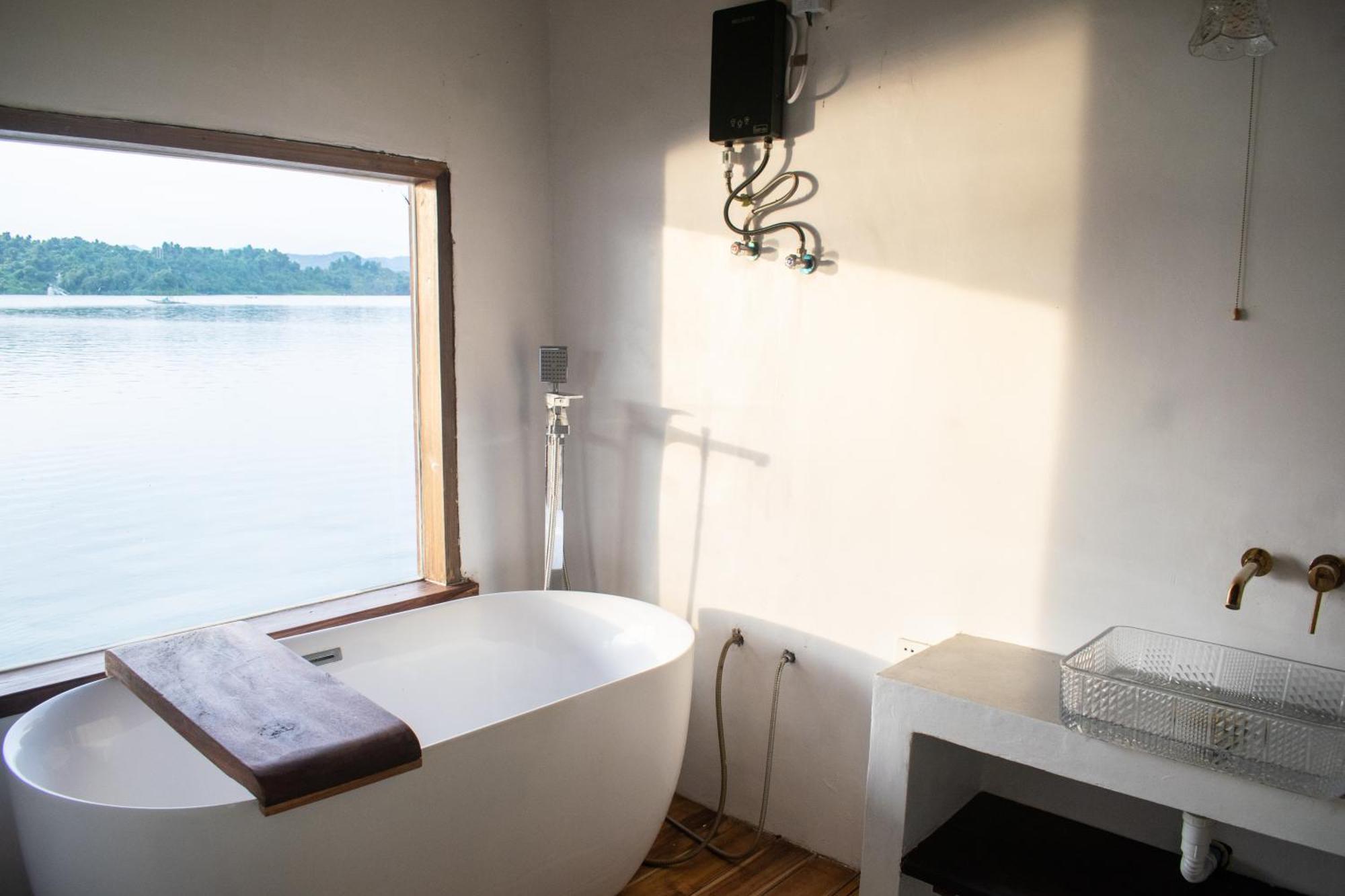 Sunset Nam Ngum Resort 방 비엥 외부 사진